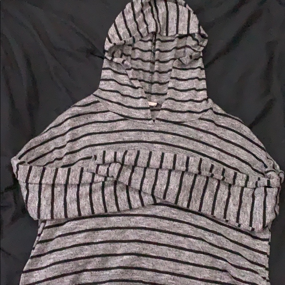 A black and grey stripe sleeve crop top